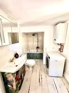 ELISABETIN, CASA 1 CAMERA, BAIE, BUCATARIE IN APROPIERE DE CENTRU - foto 2