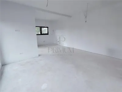 DUPLEX MODERN - ZONA  LINISTITA - FINISAJE LA CERERE - foto 4