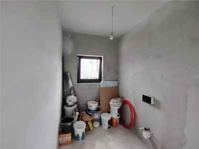DUPLEX MODERN - ZONA  LINISTITA - FINISAJE LA CERERE - foto 8