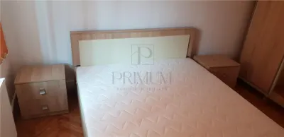 GIROCULUI, 2 CASE INTR-O SINGURA CURTE CU TEREN GENEROS - foto 4