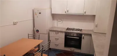 GIROCULUI, 2 CASE INTR-O SINGURA CURTE CU TEREN GENEROS - foto 6