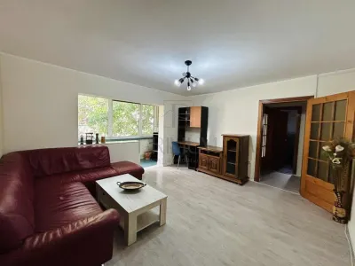 COMPLEX STUDENTESC | 3 CAM | 2 BAI | 2 BALCOANE | CENTRALA | ZONA DE INTERES - foto 1