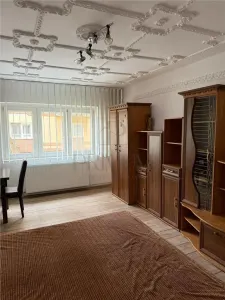 LIPOVEI | 3 CAM | DECOMANDAT | PARTER | 2 BAI | BALCON | ANVELOPAT | CENTRALA - foto 1