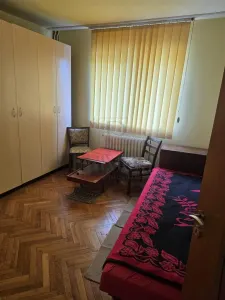 SAGULUI - ETAJ 2 - BLOC IZOLAT - 3 CAMERE - DEBARA - CENTRALA PROPRIE - CLIMA - foto 14