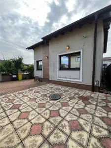 BRAYTIM | CASA INDIVIDUALA | 6 CAM | CURTE |PARCARE | CENTRALA  |MOBILATA | UTILATA |Utilitati complete - foto 8