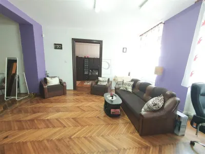 BALCESCU - ISTORIC - PARTER - 3 CAMERE - 2 BAI - GRADINA 90mp - CENTRALA PROPRIE - CLIMA - BOXA - foto 11