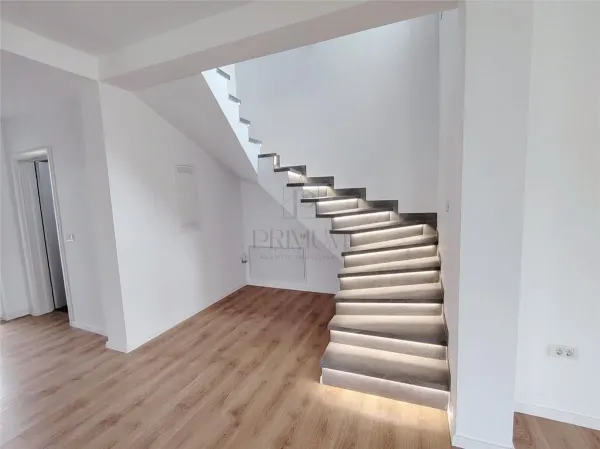 Casă 5 camere Moșnița Nouă - poza 3