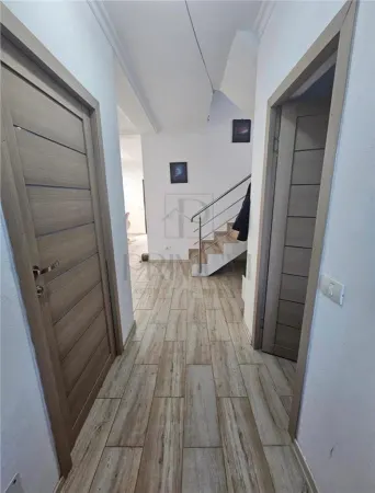 Casă 4 camere Utvin - poza 8
