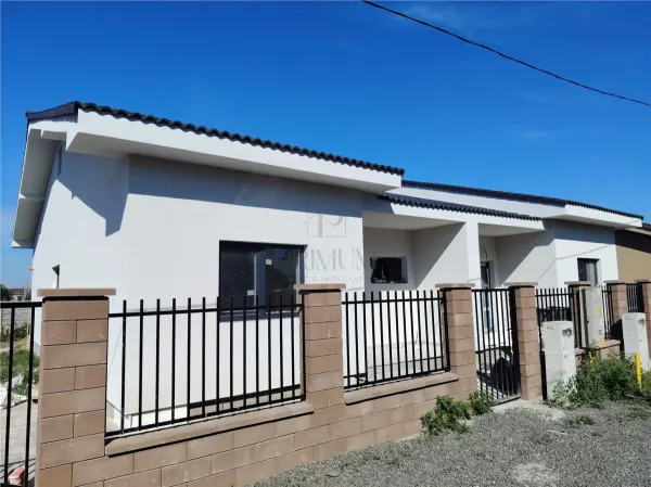Casă 3 camere Moșnița Veche - poza 2
