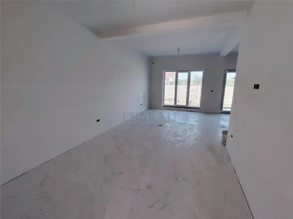 Casă 3 camere Moșnița Veche - poza 3
