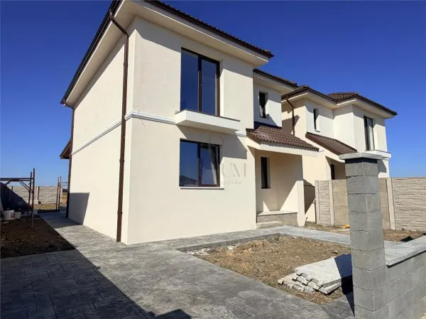 Casă 4 camere Moșnița Veche - poza 1