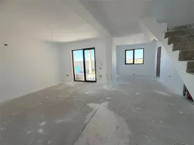 DUPLEX DESPARTIT PRIN CAMERA TEHNICA - PERSONALIZARE INTERIOARA - ZONA POPULATA - foto 2