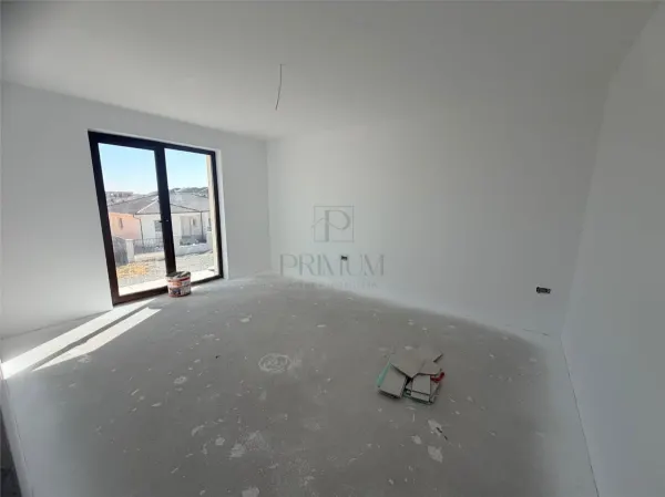 Casă 4 camere Moșnița Veche - poza 4