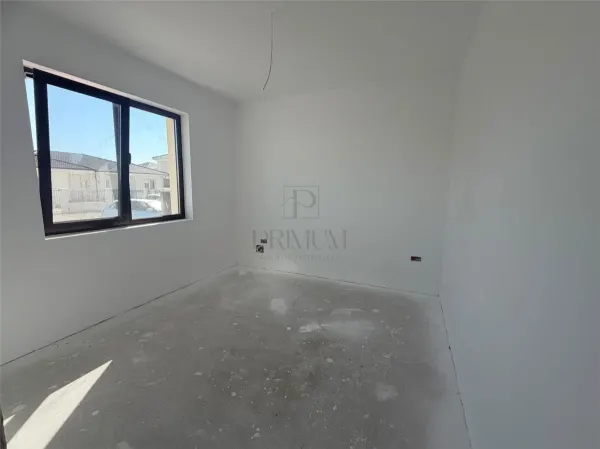 Casă 4 camere Moșnița Veche - poza 8