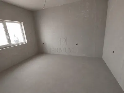 Oportunitate - Duplex modern aproape de Timisoara - despartit prin baie - foto 4