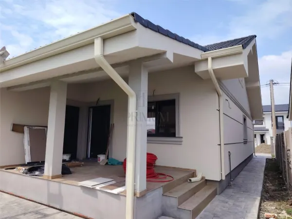 Casă 3 camere Moșnița Veche - poza 3