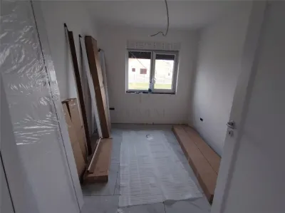 Casă 4 camere Moșnița Veche - poza 5