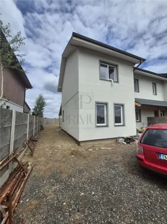Casă 4 camere Moșnița Nouă - poza 1