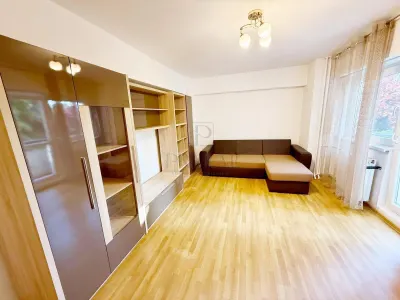 SOARELUI - 1 CAMERA - ETAJ 1 - DECOMANDAT - SPATIOS -  RENOVAT - LFT - Timisoara