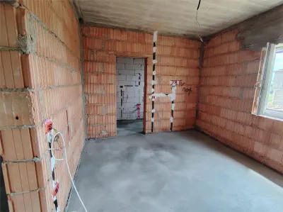 Duplex despartit prin baie - mansardabil - teren generos - foto 5
