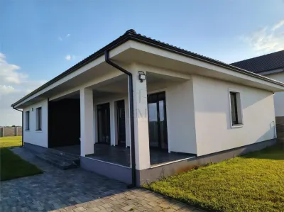 Casa individuala superba -  teren 750 mp - finisaje premium - bucatarie inchisa - Mosnita Veche