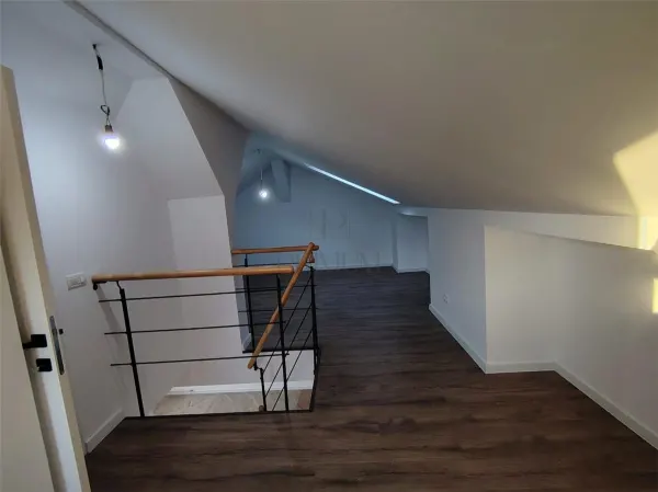 Casă 4 camere Moșnița Nouă - poza 8