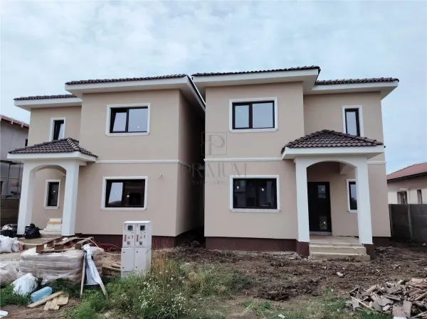Casă 5 camere Moșnița Nouă - poza 1