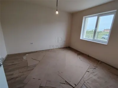 Casa individuala - ocupabila imediat - 4 camere - foto 6