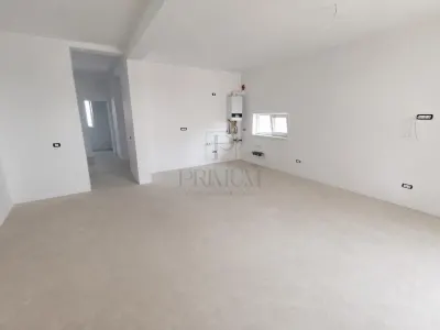DUPLEX CU PANOURI - 5 CAMERE - 3 BAI - foto 2