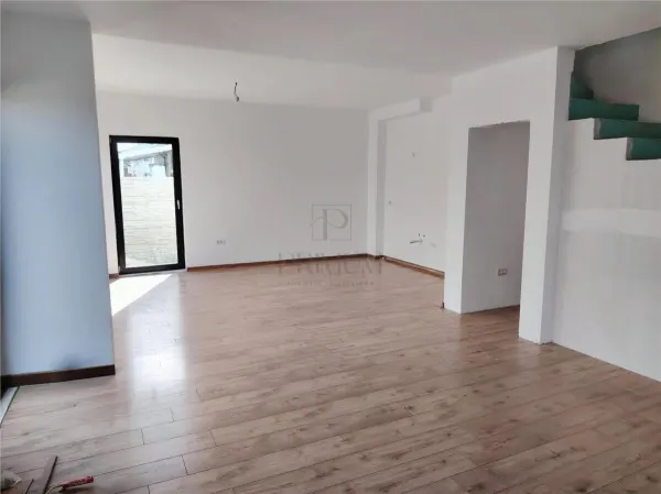 Casă 5 camere Moșnița Nouă - poza 3