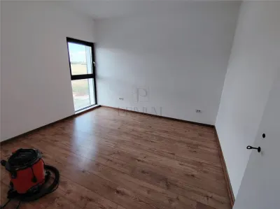Casă 5 camere Moșnița Nouă - poza 4