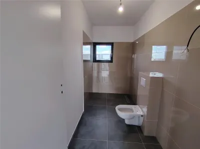 Casă 5 camere Moșnița Nouă - poza 9