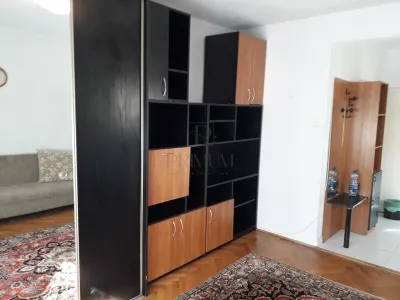 Garsoniera-Iulius Mall-Ac-Etaj Intermediar - Timisoara