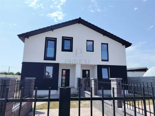 Casă 4 camere Moșnița Nouă - poza 1