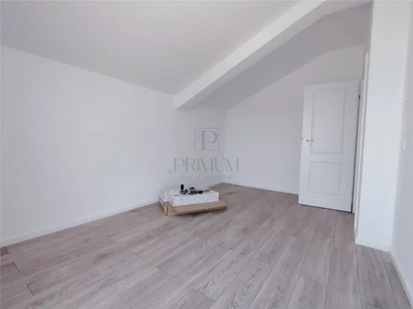 Casă 4 camere Moșnița Nouă - poza 8
