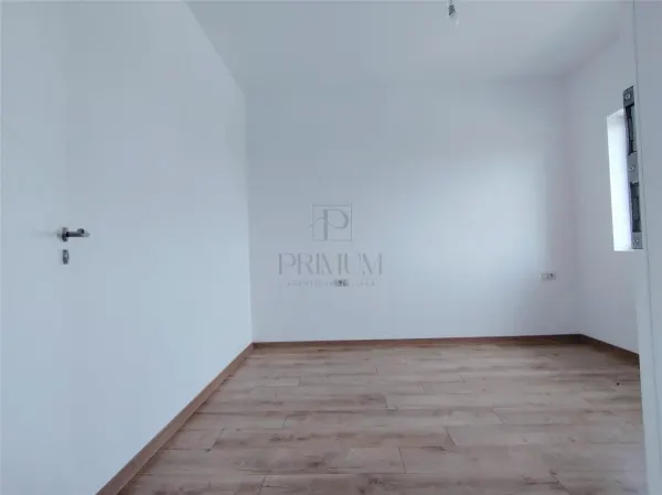 Casă 4 camere Moșnița Veche - poza 4