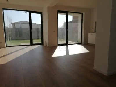 Duplex modern - design deosebit - zona foarte buna - 3 dormitoare - foto 8