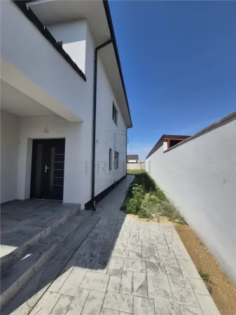 Casă 5 camere Moșnița Nouă - poza 4