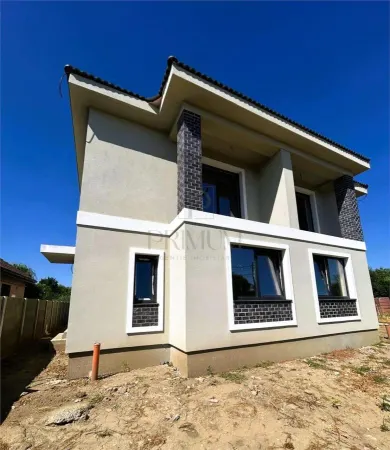 Casă 5 camere Sânmihaiu Român - poza 1