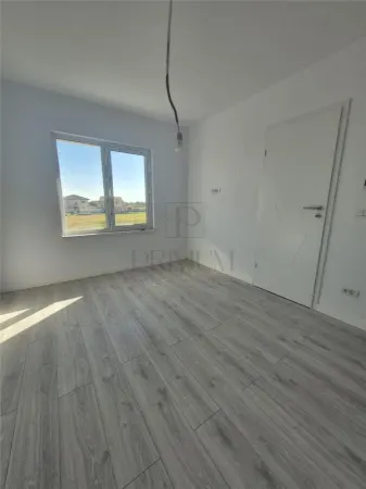 Casă 4 camere Moșnița Nouă - poza 19
