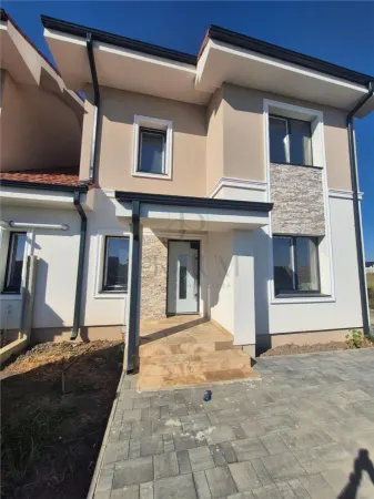 Casă 4 camere Moșnița Nouă - poza 3
