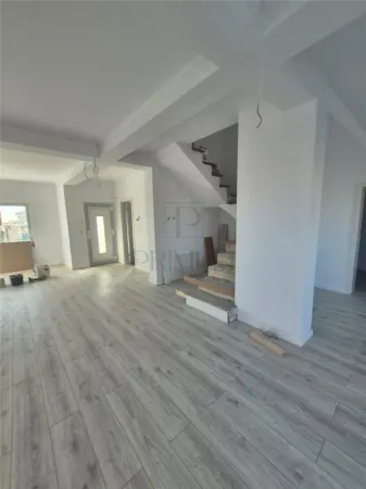 Casă 4 camere Moșnița Nouă - poza 6