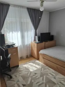Dambovita - 2 Camere - Etaj 2 - Centrala proprie - Bloc izolat - Boxa in CF - Decomandat - foto 4