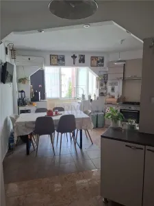 Dambovita - 2 Camere - Etaj intermediar - Decomandat - Centrala proprie - Timisoara
