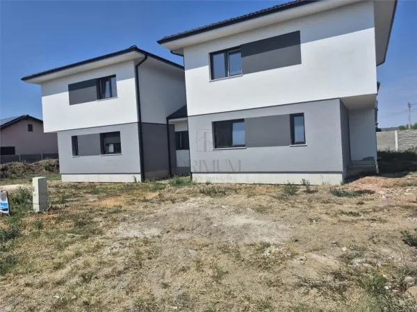 Casă 5 camere Moșnița Nouă - poza 1
