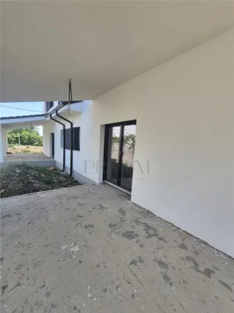Casă 5 camere Moșnița Nouă - poza 9