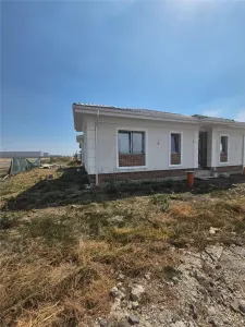 Casă 3 camere Moșnița Nouă - poza 3