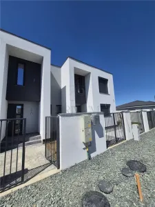 DUPLEX SUPERB - DESPARTIT - ZONA TOP - Mosnita Noua