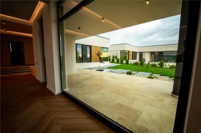 Vila  de lux, construita cu materiale premium, priveliste superba - foto 6