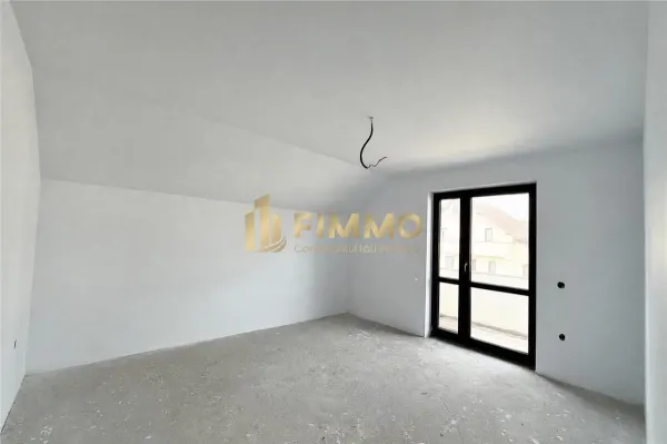 Casă 6 camere Ipotești - poza 4